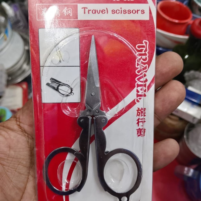 Portable Stainless Steel Pocket Scissor – Multi-Use Design