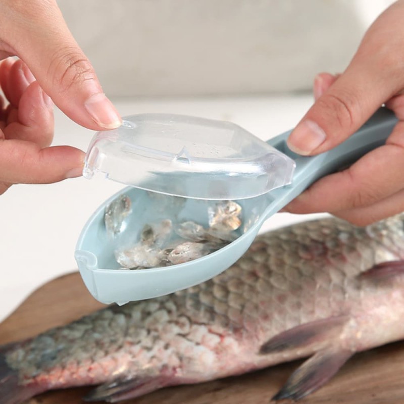 Fish Scale Scraper with Cover - Safe, Manual, and Hand-Protective Tool